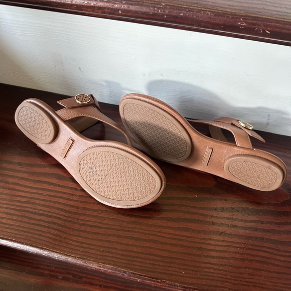 Tory Burch Tan Leather Sandals - Picture 5 of 6